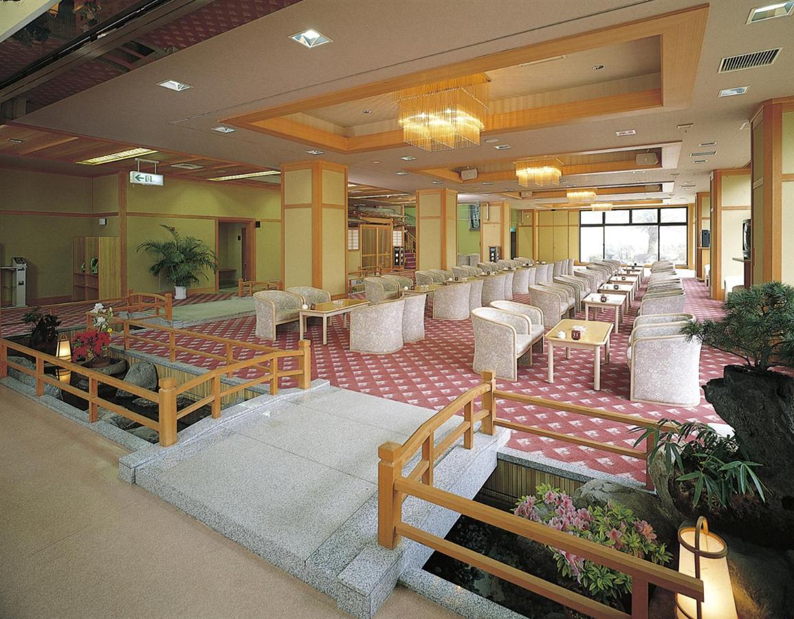 Shima Beach Hotel Toba Eksteriør billede